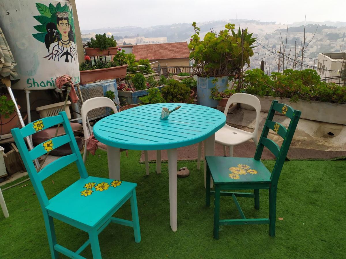 Cozy Garden Apartment Jerusalem Exterior photo