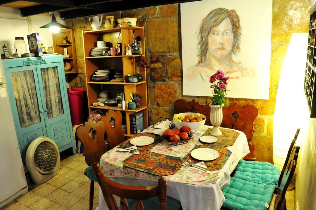Cozy Garden Apartment Jerusalem Exterior photo