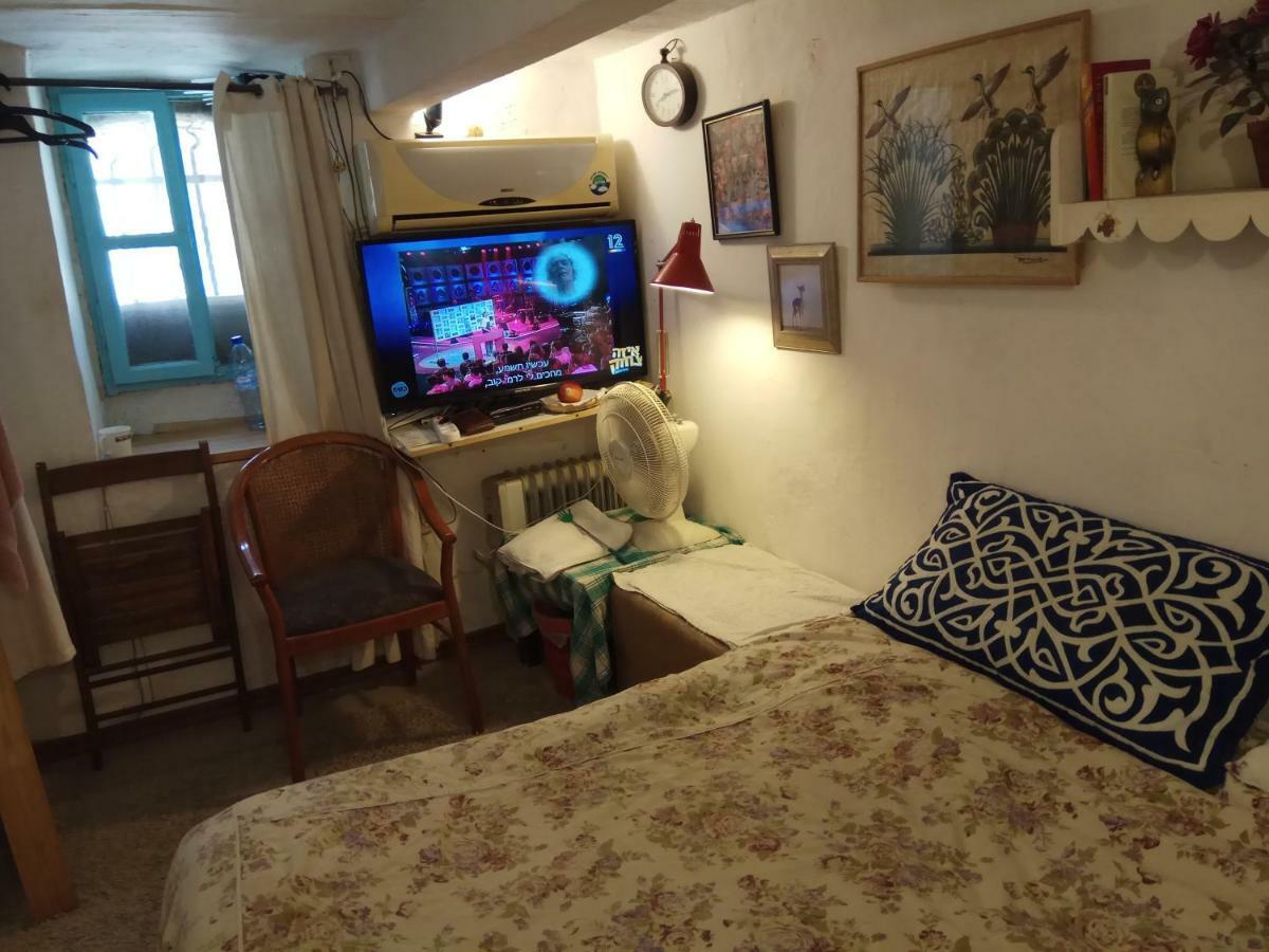 Cozy Garden Apartment Jerusalem Exterior photo